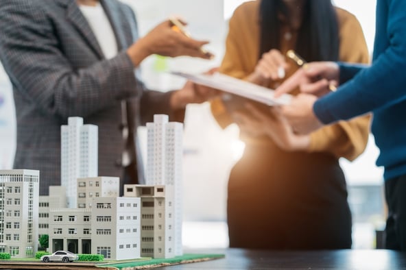 shutterstock_2421222769